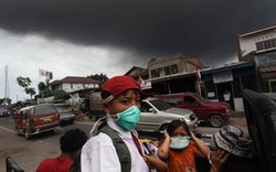 Hơn 15 nghìn người Indonesia phải rời bỏ nhà cửa do núi lửa phun trào
