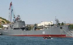 Tàu chiến Nga cập cảng Syria