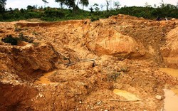 Quảng Nam: Sập hầm, 2 phu vàng bị vùi chết