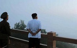 Triều Tiên công khai hình ảnh ông Kim Jong Un chỉ huy phóng tên lửa 