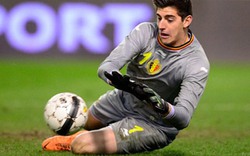 Courtois lập kỷ lục, Messi hay dè chừng