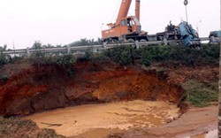 Vỡ đường ống dẫn nước Sông Đà: Sẽ khắc phục xong trước 23h đêm nay