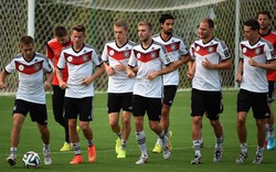 Chùm ảnh ĐT Đức và Argentina hăng say tập luyện trước “giờ G“