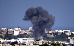 Gaza chìm trong khói lửa