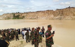 Hiện trường: 300 người trục vớt trực thăng quân sự rơi ở Campuchia