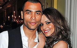 Cheryl lên xe hoa, Ashley Cole tan nát cõi lòng