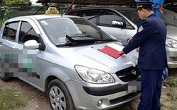 Hà Nội: Liên quan đến taxi dù, 1 đội trưởng TTGT bị đình chỉ công tác