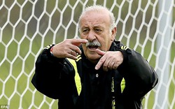 Bất chấp thành tích tệ hại, Del Bosque vẫn tiếp tục dẫn dắt đội tuyển Tây Ban Nha