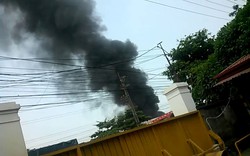 Hà Nội: Xưởng sản xuất cồn khô bất ngờ phát nổ, cháy rụi