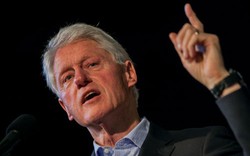 Bill Clinton thẳng thừng chỉ trích Trung Quốc bắt nạt láng giềng