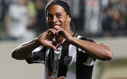 Chuyển nhượng tối 28.7: Ronaldinho thất nghiệp, Benzema chê Liverpool