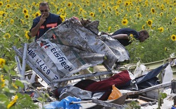 Thảm kịch MH17: 68 cảnh sát Malaysia đến Kiev điều tra vụ rơi máy bay