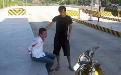 Quảng Ninh: Nam thanh niên bị trói tay, người đầy máu ở trạm thu phí