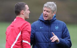 Vermaelen gặp Wenger, đưa yêu sách rời Arsenal