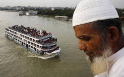 Bangladesh: Lật phà chở 250 khách, cứu được trên trăm người