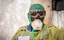 Đại dịch Ebola khiến bóng đá lao đao