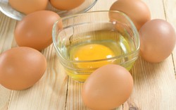 Hà Nội: Trứng công nghiệp bị ủ hóa chất, “biến” thành trứng gà ta?