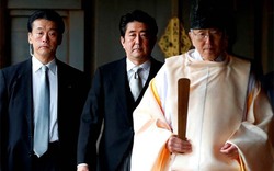  Hai bộ trưởng Nhật thăm đền Yasukuni, &#34;chọc giận&#34; Trung Quốc