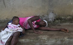 Bi kịch thoát lưỡi hái “tử thần”, nạn nhân Ebola lại bị kỳ thị
