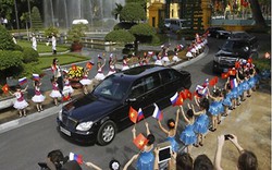 Siêu xe Tổng thống Putin từng đến Việt Nam chống đạn khủng cỡ nào?