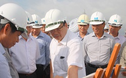 Phó Thủ tướng Hoàng Trung Hải kiểm tra dự án đường cao tốc Hà Nội - Hải Phòng 