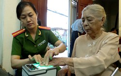 Hà Nội: Công an đến tận nhà dân làm chứng minh thư