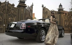 Những nữ đại gia Việt đi Rolls–Royce biển đẹp