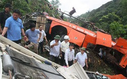 Bộ trưởng Thăng: Nếu hàng rào chắc, xe không đến nỗi lao xuống vực nát như vậy