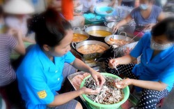 Hà Nội: Bán bánh rán trong ngõ cũng đút túi 5 triệu mỗi ngày 