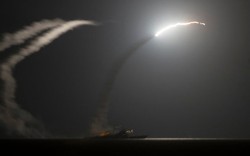 Mỹ phóng liên hoàn 47 tên lửa hành trình diệt khủng bố