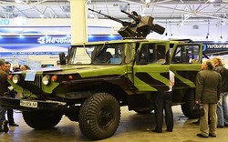 Ukraine khoe một loạt xe bọc thép “khủng” tại triển lãm vũ khí