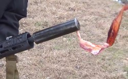  Video: Tuyệt chiêu nướng thịt xông khói bằng súng 