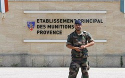 Pháp tá hỏa vì thuốc nổ “bốc hơi” trong kho vũ khí