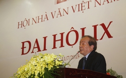 Nhà thơ Hữu Thỉnh tái đắc cử Chủ tịch Hội Nhà văn Việt Nam