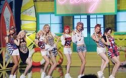 Video: SNSD lần đầu diễn live bản hit mới