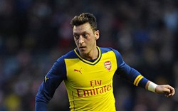 Arsenal mất Ozil vào tay Juventus vì... Adidas