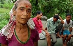 Ấn Độ: Bắt 9 người tiêu diệt “phù thủy”
