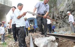 Vụ đá rơi làm tàu trật bánh: Yêu cầu bồi thường gần 2 tỷ đồng