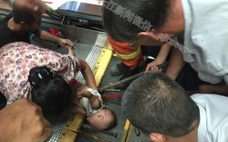 TQ: Em bé 1 tuổi bị cuốn vào thang máy siêu thị