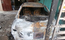 Xe ô tô bốc cháy trong nhà, cả gia đình thoát chết