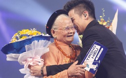 Bà ngoại 90 tuổi ủng hộ hết mình cho Trọng Hiếu