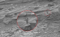'Người đẹp ngực trần' bước đi trên sao Hỏa