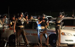 Bạo lực bùng phát, thị trấn Mỹ ban bố tình trạng khẩn cấp