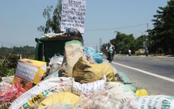 Quảng Ngãi: Dân "lập chốt" ngăn xe, 200 tấn rác tràn đường