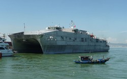 Khám phá tàu đổ bộ siêu tốc Hải quân Hoa Kỳ vừa đến VN