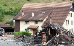 Thụy Sĩ: 2 máy bay đâm nhau, 1 người thiệt mạng
