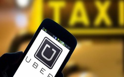 Uber đón 2 hacker có khả năng tấn công và điều khiển ô tô từ xa