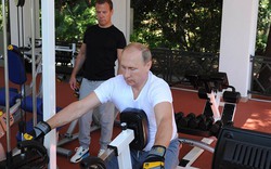 Tổng Thống Putin, Thủ tướng Medvedev "đọ dáng" trong phòng tập thể hình