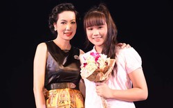 Trịnh Kim Chi lần đầu đưa con gái lớn lên sân khấu kịch