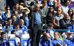 ĐIỂM TIN SÁNG (20.9): Mourinho mỉa mai Arsenal, M.U lộ “tử huyệt”